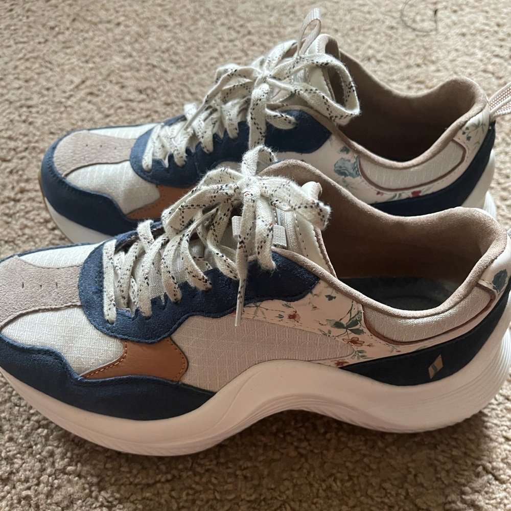 Shoes Skecher